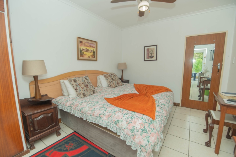 6 Bedroom Property for Sale in Bluewater Bay Eastern Cape
